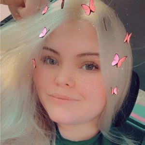 Meet your Posher, Brittney